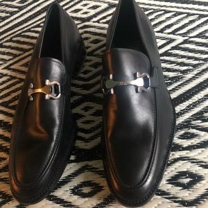 NEW Salvatore Ferragamo shoe with silver buckle